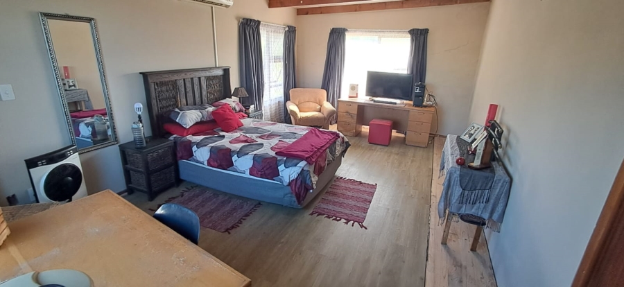  Bedroom Property for Sale in Winterstrand Eastern Cape